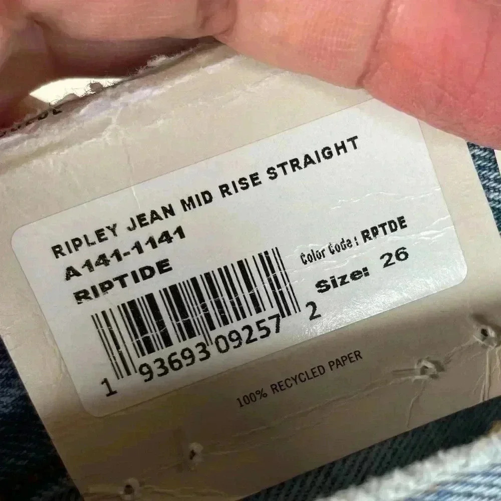 AGOLDE Light Wash Ripley Straight Leg Jean - Picture 8 of 9